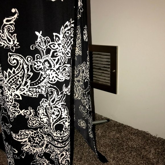 Floral Maxi Dress - Picture 3 of 5